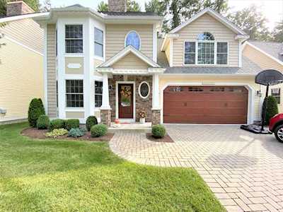 16 Yorkshire Dr #16 Tewksbury, MA 01876
