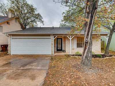 1625 Peachtree Valley DR Round Rock, TX 78681