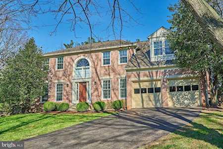 1219 Rowland Dr Herndon, VA 20170