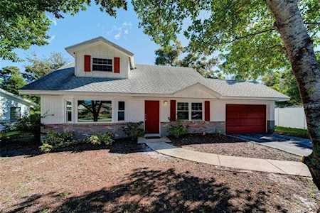 8211 128th St Seminole, FL 33776