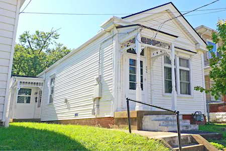 966 Goss Ave Louisville, KY 40217
