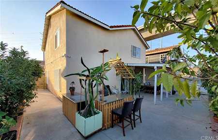 12842 Via Van Cleave Baldwin Park, CA 91706