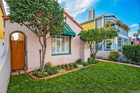 117 Pomona Avenue Long Beach, CA 90803