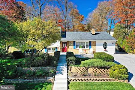 5210 Lindsay St Fairfax, VA 22032