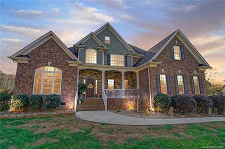1019 Lantana Ct Davidson, NC 28036