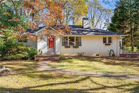 227 S Cliffdale Drive Winston Salem, NC 27104