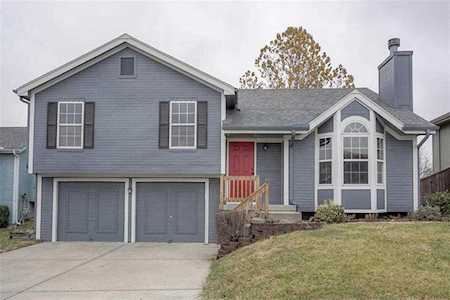 8424 NE 107th Terrace Kansas City, MO 64157
