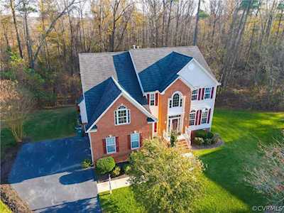 7800 Point Hollow Dr Henrico, VA 23227