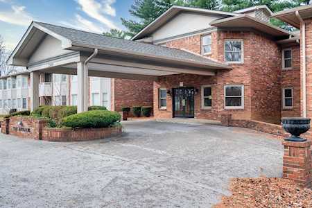 2900 Mcmahan Blvd #108 Louisville, KY 40220