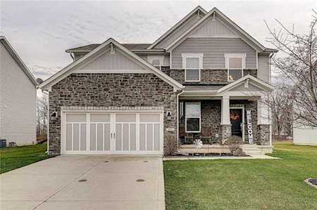 6043 Chestnut Eagle Dr Zionsville, IN 46077