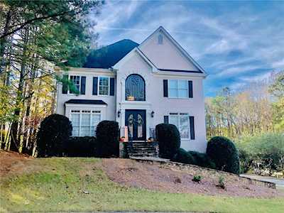 300 Medridge Dr Johns Creek, GA 30022