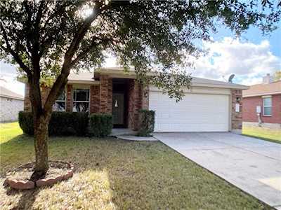 123 Star of Texas DR Kyle, TX 78640