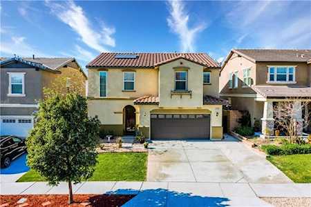 4742 Casillas Way Fontana, CA 92336