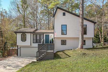 5261 Ferry Creek Ln Acworth, GA 30102