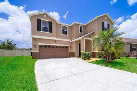 1322 Sawgrass Pointe Dr Orlando, FL 32824