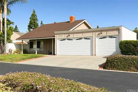 23281 Buckland Lane Lake Forest, CA 92630