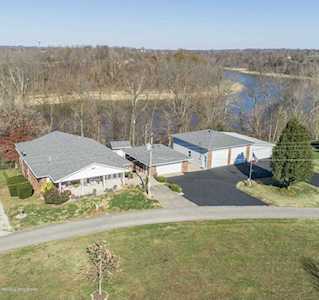 2908 Cannons Point Ln Mcdaniels, KY 40152