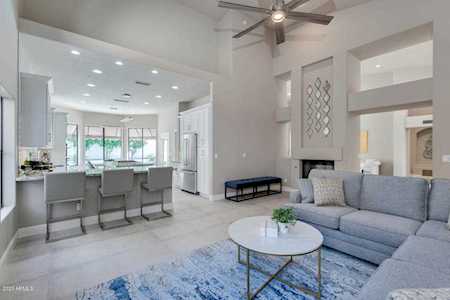 10906 E Mission Lane Scottsdale, AZ 85259