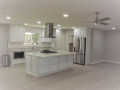 90 E Canterbury Court Phoenix, AZ 85022