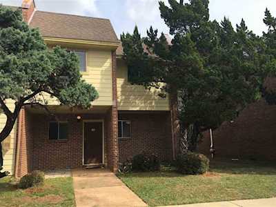 2731 S Blairstone Rd Tallahassee, FL 32301