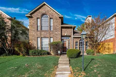 2525 Brooke Trail Carrollton, TX 75006