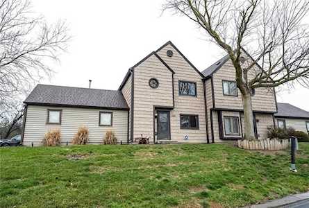 5904 E Highgate Circle Indianapolis, IN 46250