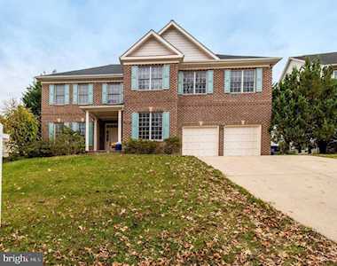 5204 Ridgefield Rd Bethesda, MD 20816