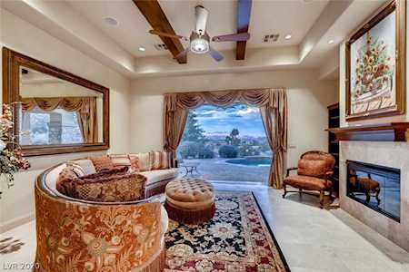 8 Camino La Venta Ct Henderson, NV 89011