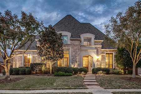 6800 Knollwood Drive Mckinney, TX 75072
