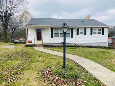 800 2nd Ave Fayetteville, TN 37334