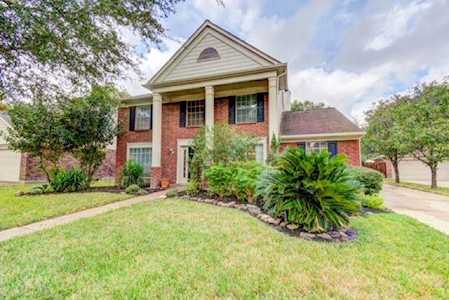 7531 Dogwood Falls Rd Houston, TX 77095