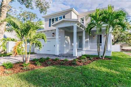 217 Washington Ave Oldsmar, FL 34677