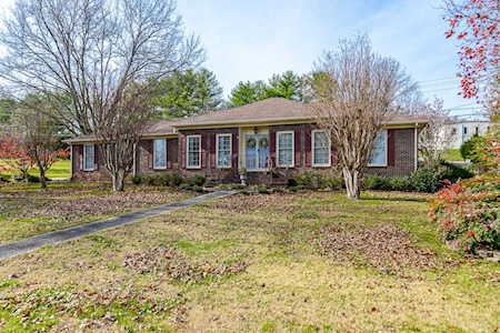 1882 Wellsbrook Dr Fayetteville, TN 37334