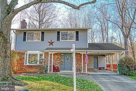 5206 Pommeroy Dr Fairfax, VA 22032