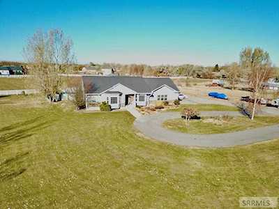165 N 4100 E Rigby, ID 83442