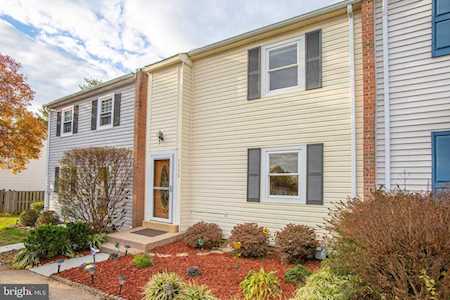 5510 Hollins Ln Burke, VA 22015