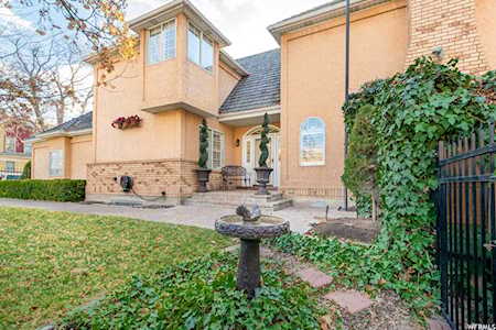 4506 S Countrylane Rd Millcreek, UT 84117