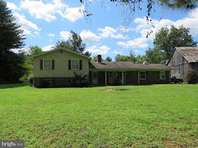 15205 Candy Hill Rd Upper Marlboro, MD 20772