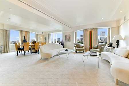 2 Commonwealth Avenue #11C Boston, MA 02116