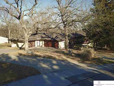 16102 Meadow Ridge Dr Springfield, NE 68059