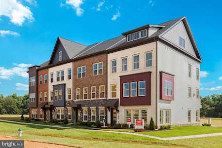 123 Armstrong Place #15W Gaithersburg, MD 20878