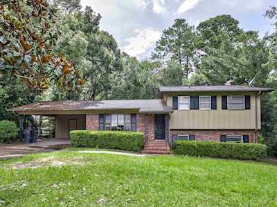2204 Tanglewood Terrace Tallahassee, FL 32303