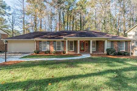 4886 Leeds Ct Dunwoody, GA 30338