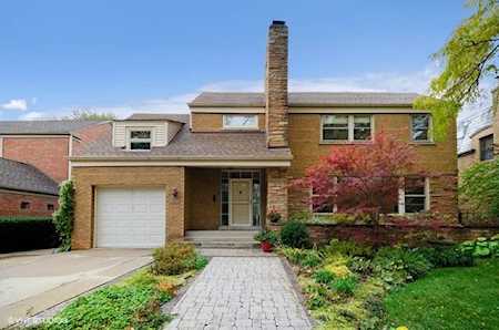 2924 W Catalpa Ave Chicago, IL 60625