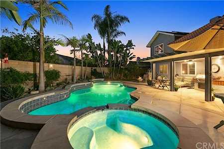 6890 Via Irana Stanton, CA 90680