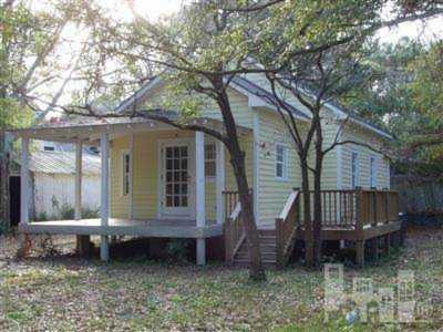 311 N Lord Street Southport, NC 28461