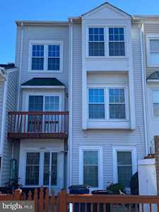 6005 Sunset Ridge Ct Centreville, VA 20121