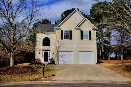 305 Highland Ct Woodstock, GA 30188