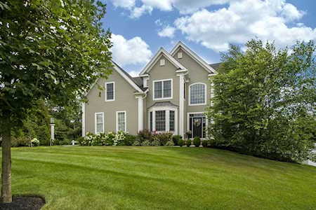 23 Walnut Hill Ln Cohasset, MA 02025