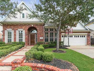 1615 Caledonia Trl Sugar Land, TX 77479
